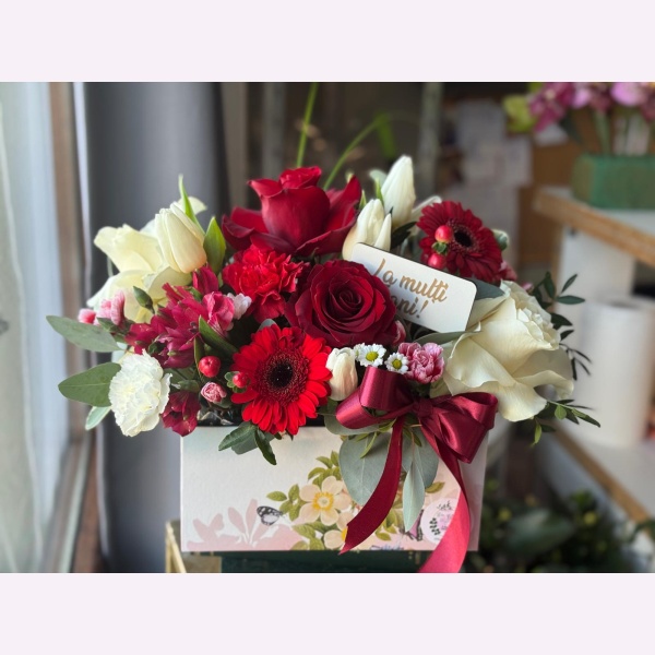 ARANJAMENT FLORAL - LOVE